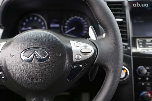 Infiniti QX70 2013 - фото 24