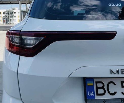 Renault Megane 2017 - фото 8