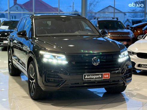 Volkswagen Touareg 2021 коричневый - фото 3