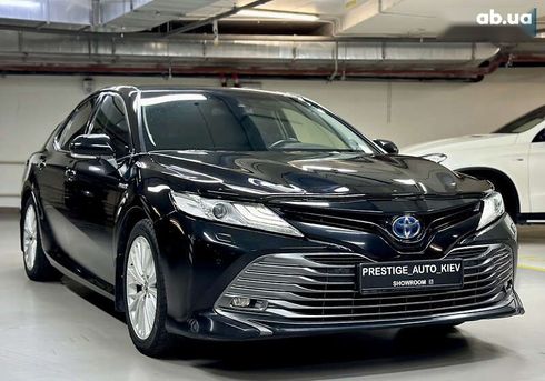 Toyota Camry 2019 - фото 8