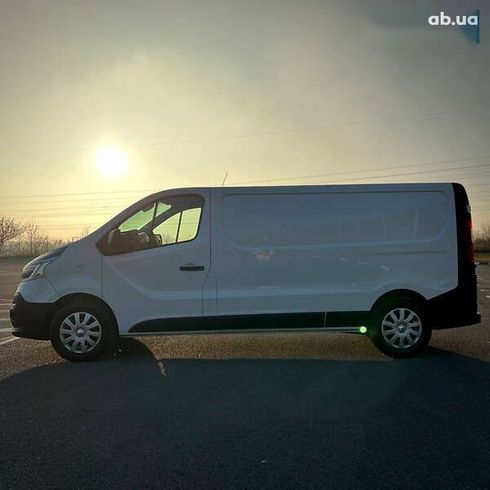 Renault Trafic 2019 - фото 6