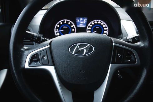 Hyundai Accent 2012 - фото 15