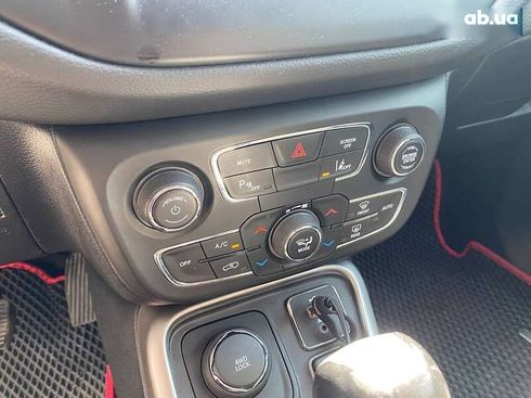 Jeep Compass 2018 - фото 16