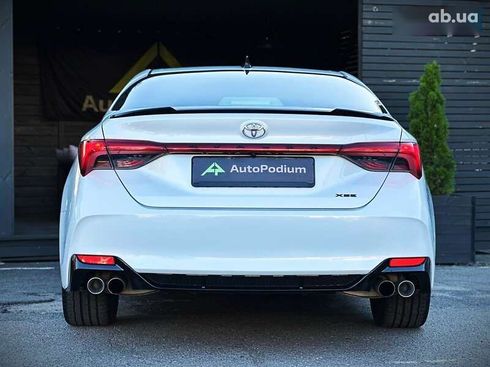 Toyota Avalon 2018 - фото 13