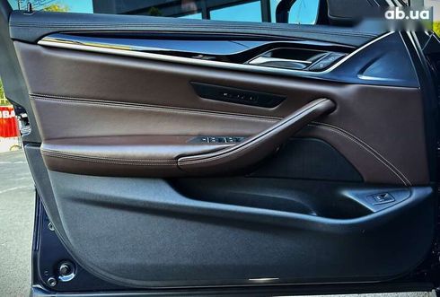 BMW 5 серия 2016 - фото 19