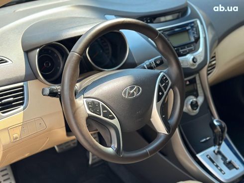 Hyundai Elantra 2012 черный - фото 5