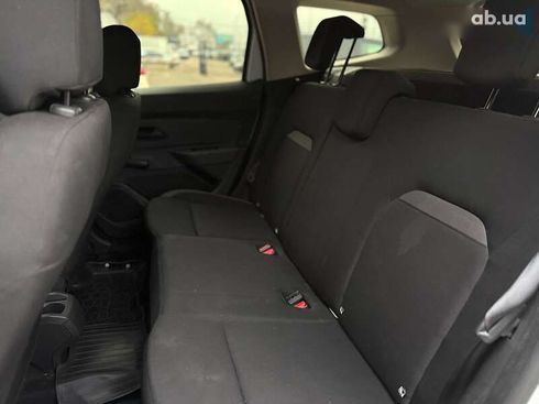 Renault Duster 2020 - фото 15