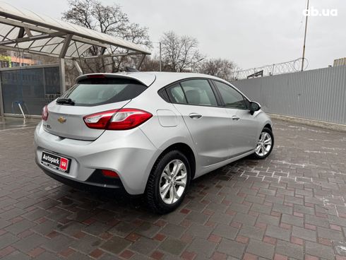 Chevrolet Cruze 2019 серый - фото 5