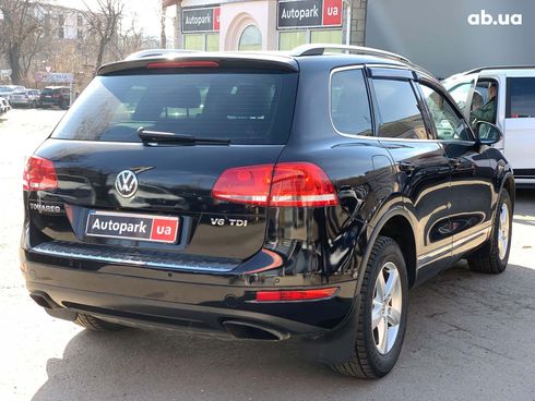 Volkswagen Touareg 2013 черный - фото 5