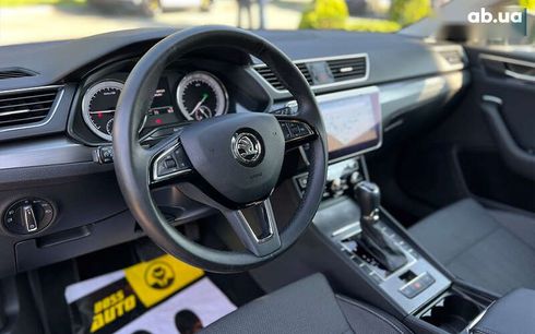 Skoda Superb 2020 - фото 20