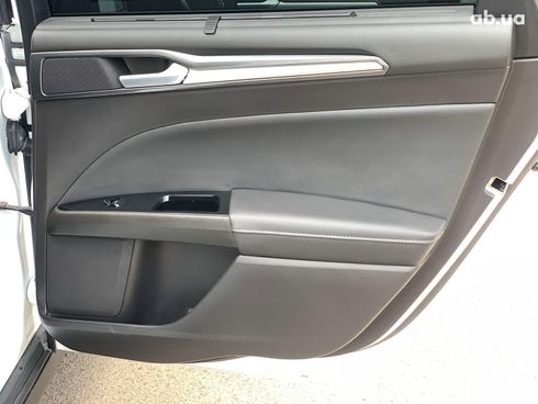 Ford Mondeo 2019 белый - фото 23