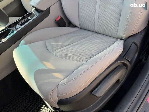 Hyundai Sonata 2019 - фото 18