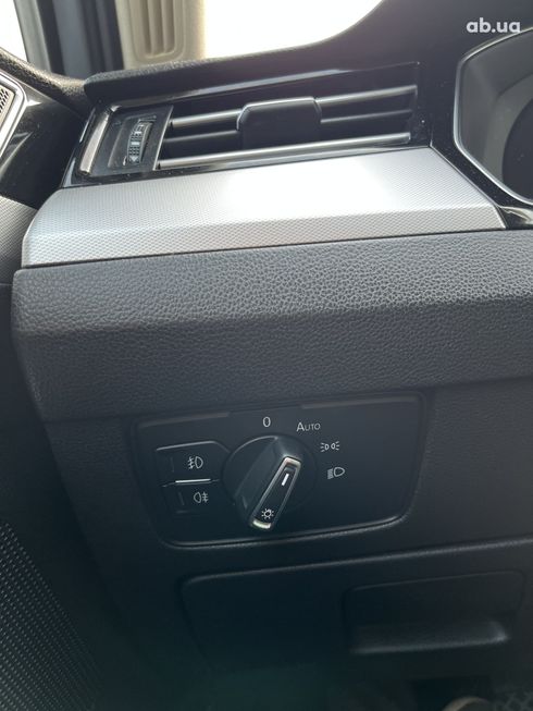Volkswagen Passat Variant 2015 серебристый - фото 6