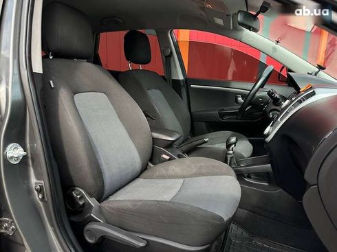 Kia Cee'd 2011 - фото 12