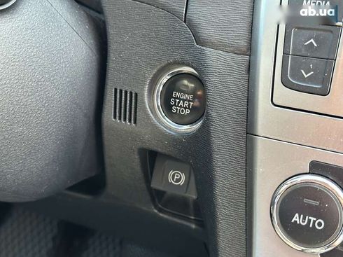 Toyota Avensis 2013 - фото 26