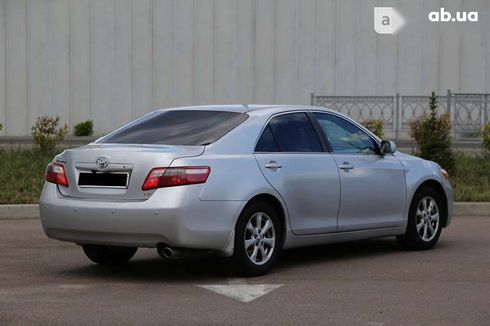 Toyota Camry 2008 - фото 7