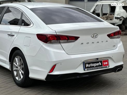 Hyundai Sonata 2018 белый - фото 11