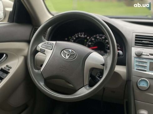Toyota Camry 2007 - фото 13