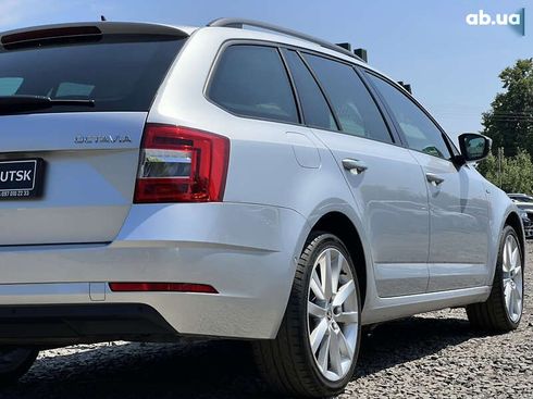 Skoda Octavia 2020 - фото 13