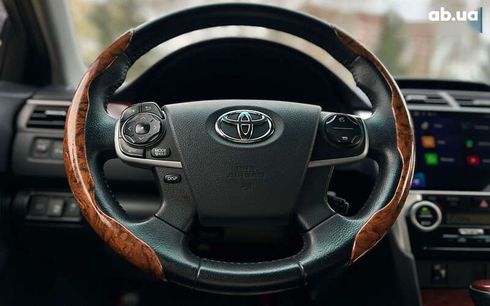 Toyota Camry 2013 - фото 21
