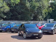 Продаж вживаних Tesla Model Y 2024 року в Києві - купити на Автобазарі