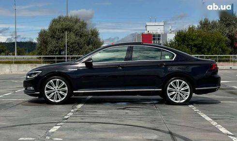 Volkswagen Passat 2018 - фото 18