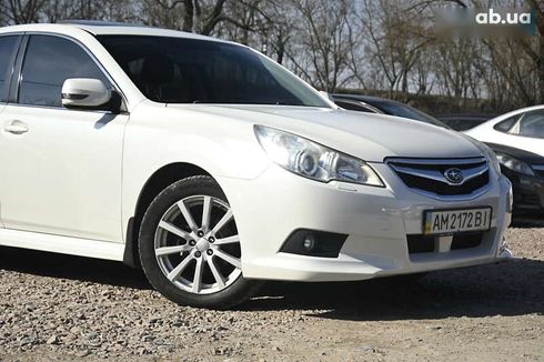 Subaru Legacy 2011 - фото 3