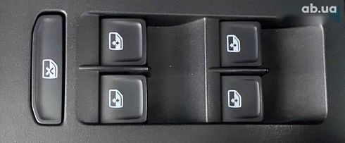 Skoda Octavia 2017 - фото 12