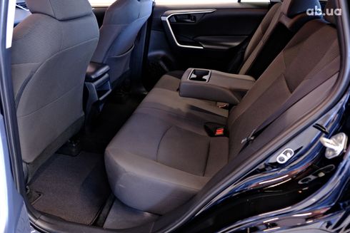 Toyota RAV4 2019 черный - фото 8