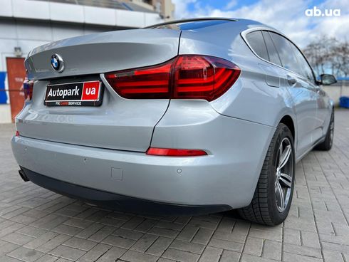 BMW 5 серия 2015 серый - фото 11