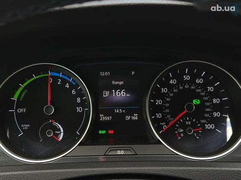 Volkswagen e-Golf 2019 - фото 21