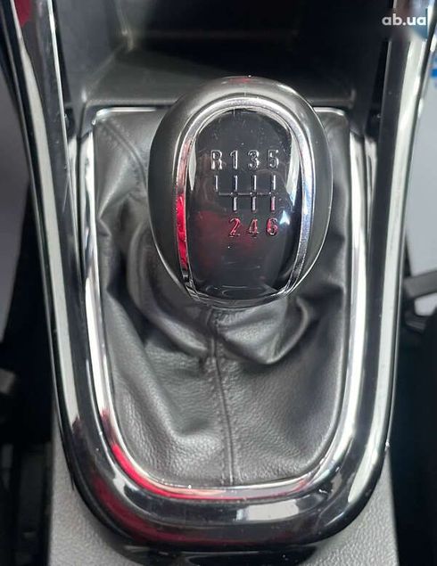Opel Astra 2015 - фото 20
