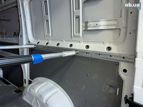 Volkswagen Crafter 2019 - фото 12