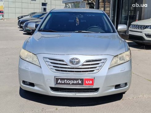 Toyota Camry 2006 серый - фото 2