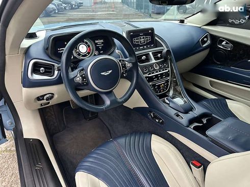 Aston Martin DB11 2016 - фото 9