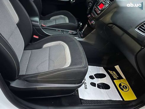 Kia Cee'd 2013 - фото 10