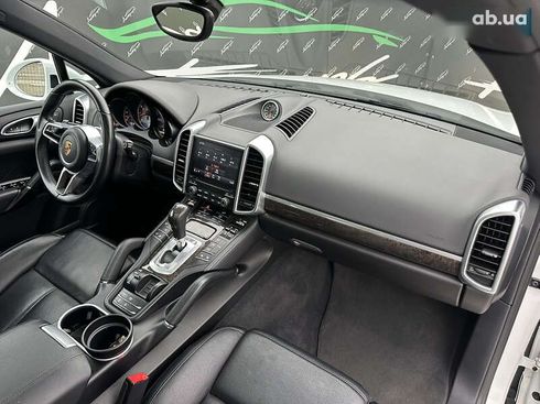 Porsche Cayenne 2016 - фото 27