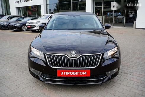 Skoda Superb 2018 - фото 2