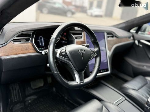 Tesla Model S 2017 - фото 23