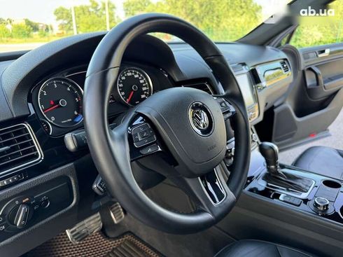 Volkswagen Touareg 2011 - фото 27