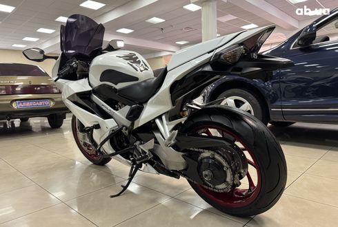 Honda VFR 2014 белый - фото 3