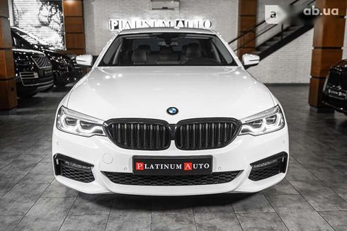 BMW 5 серия 2017 - фото 14