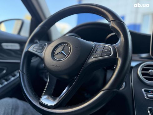Mercedes-Benz C-Класс 2017 белый - фото 35