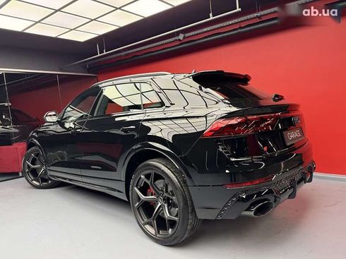 Audi RS Q8 2024 - фото 27