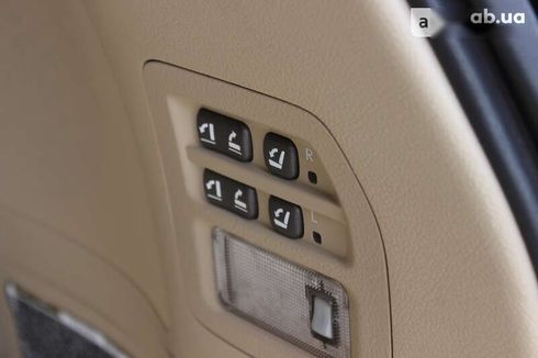 Lexus LX 2010 - фото 26