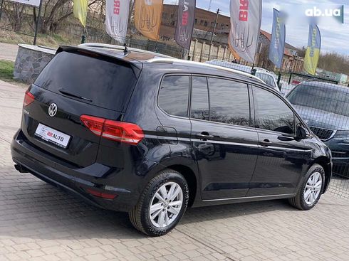 Volkswagen Touran 2020 - фото 15