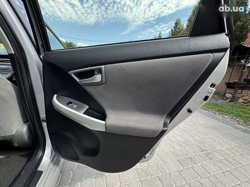 Toyota Prius 2013 - фото 22