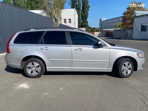 Volvo V50 2011 серый - фото 12