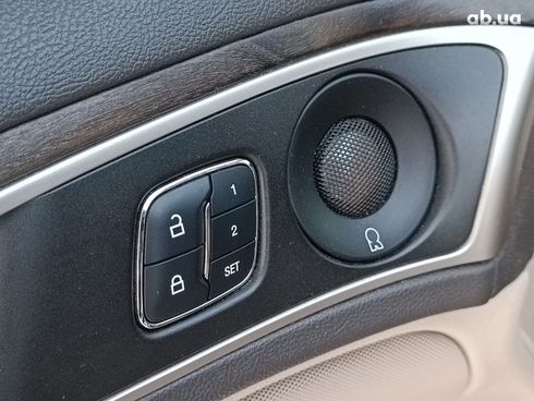 Lincoln MKZ 2017 красный - фото 22