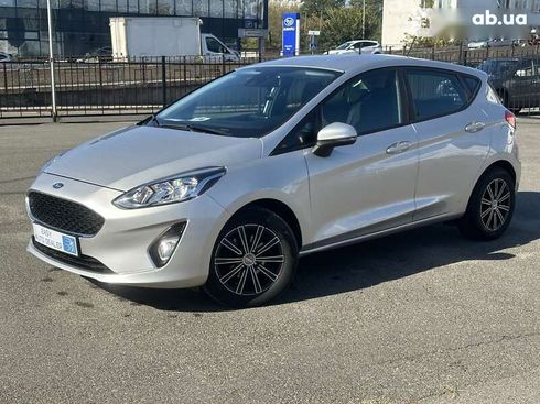 Ford Fiesta 2019 - фото 9